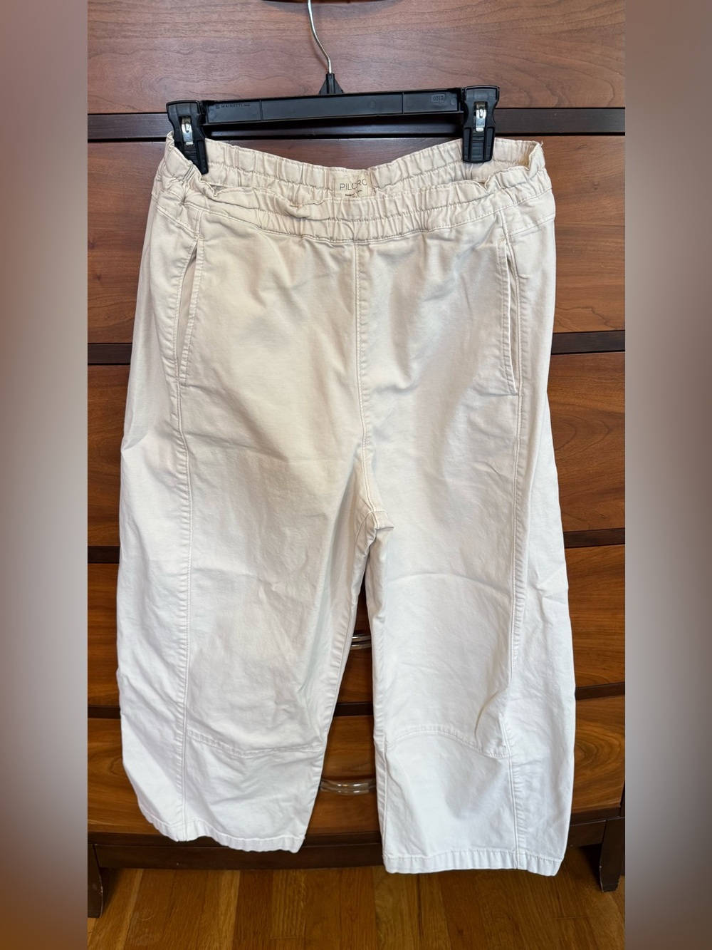 Pilcro women's  Izzie Relaxed Cream Pull-On Barrel  Pants size M